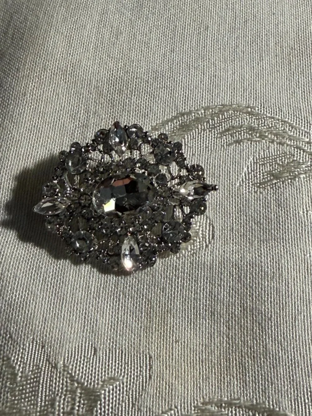 Vintage Style Silver Tone Rhinestone Brooch